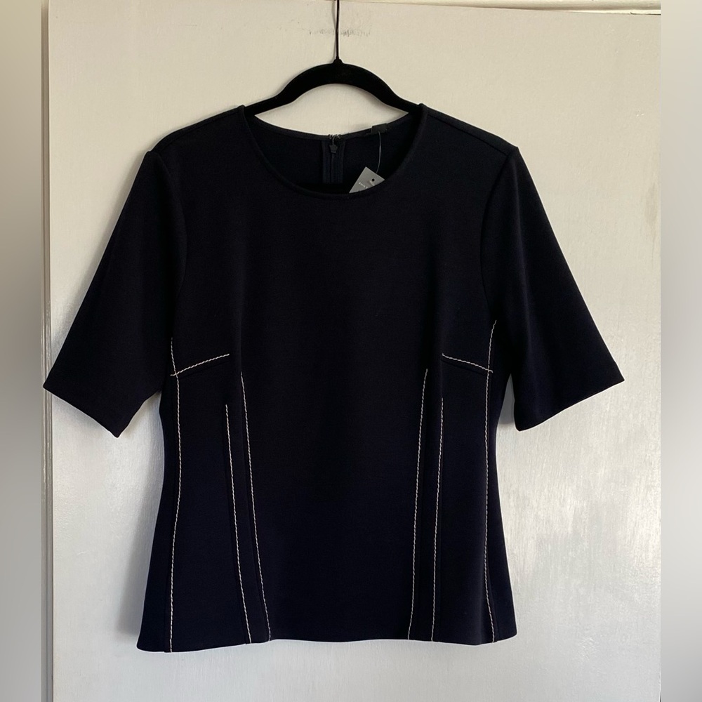 Navy Ann Taylor Short-Sleeve Women's Top with Contrast Stitching. NWT